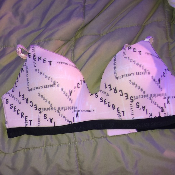 clothes - Picture 8 of 10